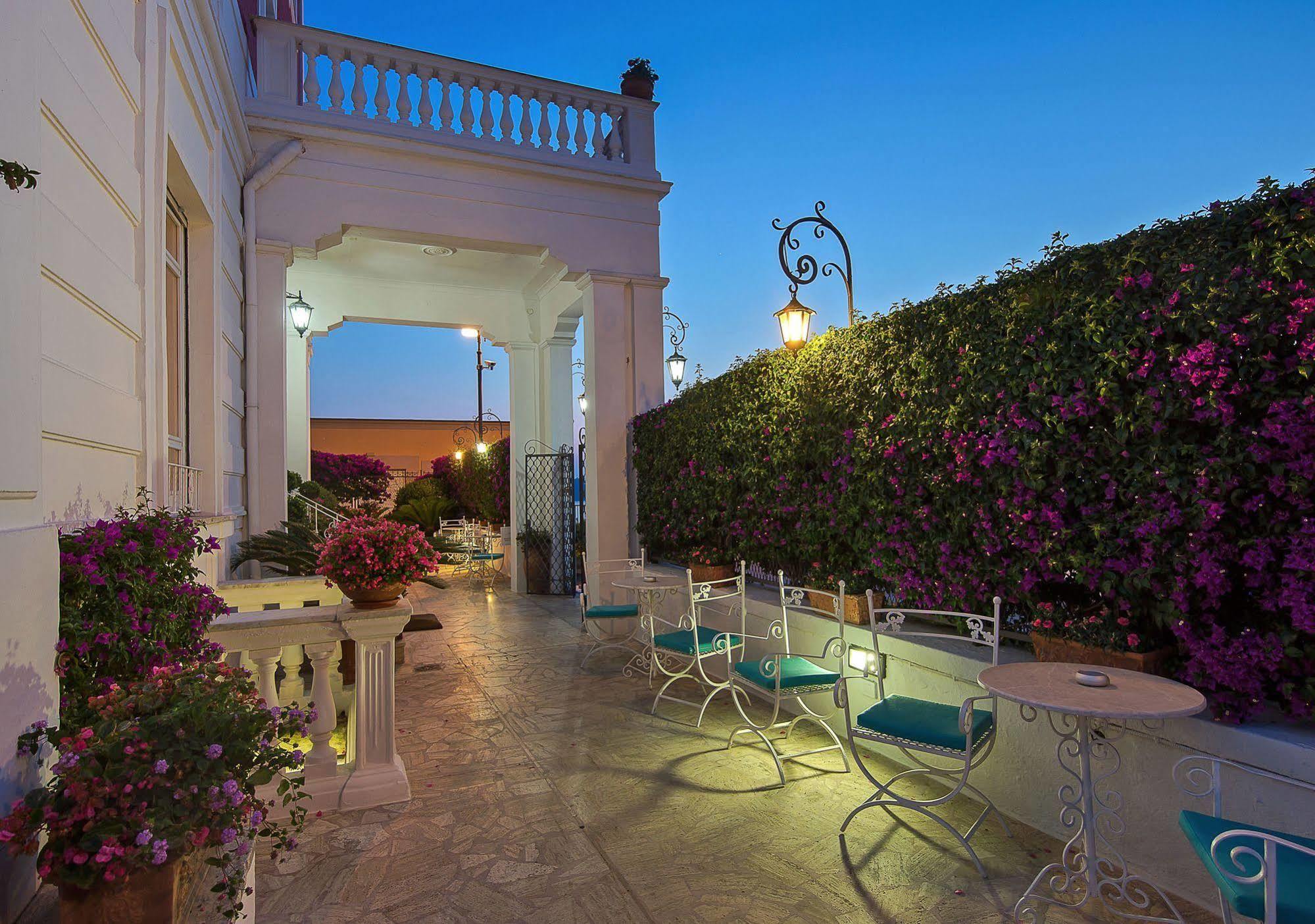 Hotel Villa Garden Sant'Agnello Extérieur photo